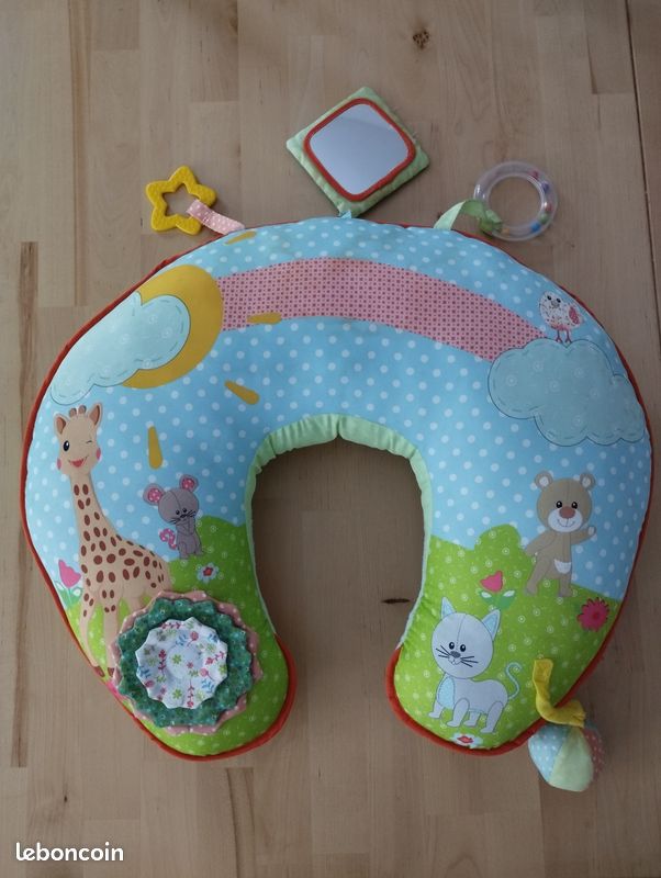 Coussin Sophie le girafe (image 1)
