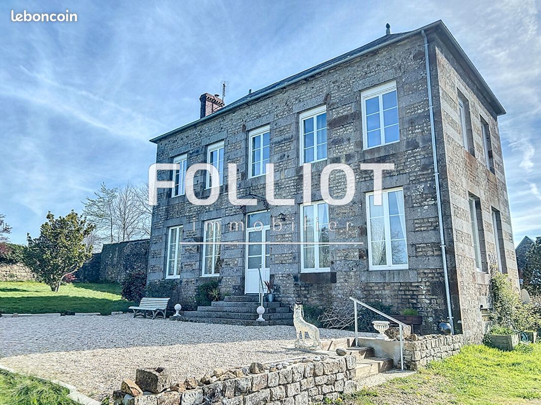 Maison 7 pièces 180 m² · à Vire Normandie · 180 m² · 235 000 €
