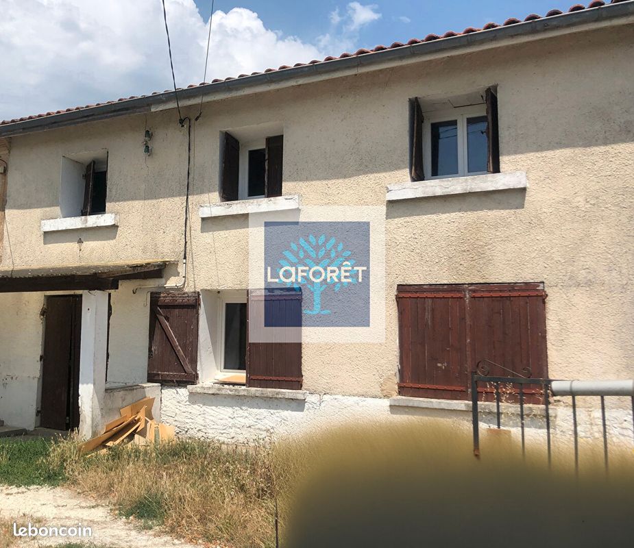 Maison 4 pièces 93 m² - Berson 33390 (image principale 0)