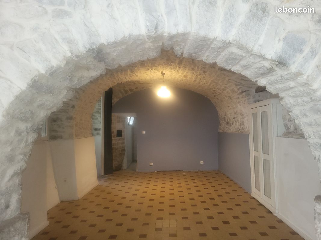 Appartement 2 pièces 75 m² · à Saint-Hippolyte-du-Fort · 75 m² · 550 €/mois