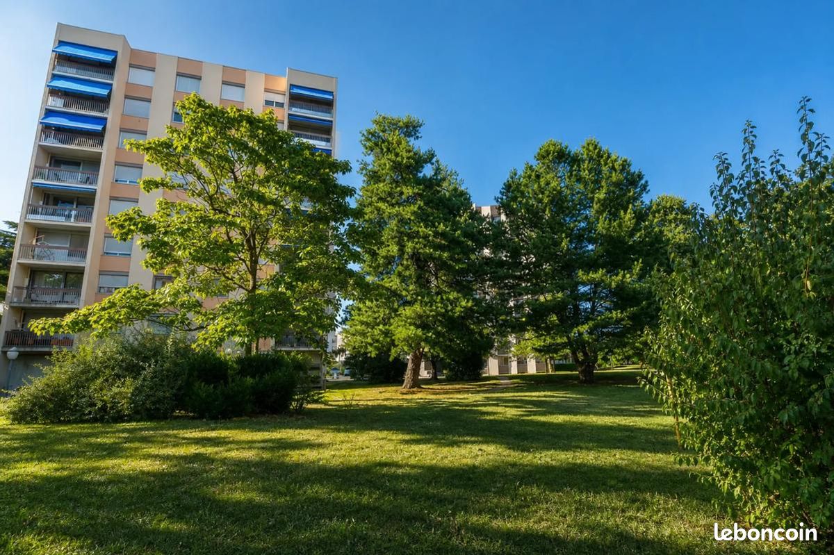 Appartement 3 pièces 73 m² · à Saint-Genis-Laval · 73 m² · 239 000 €