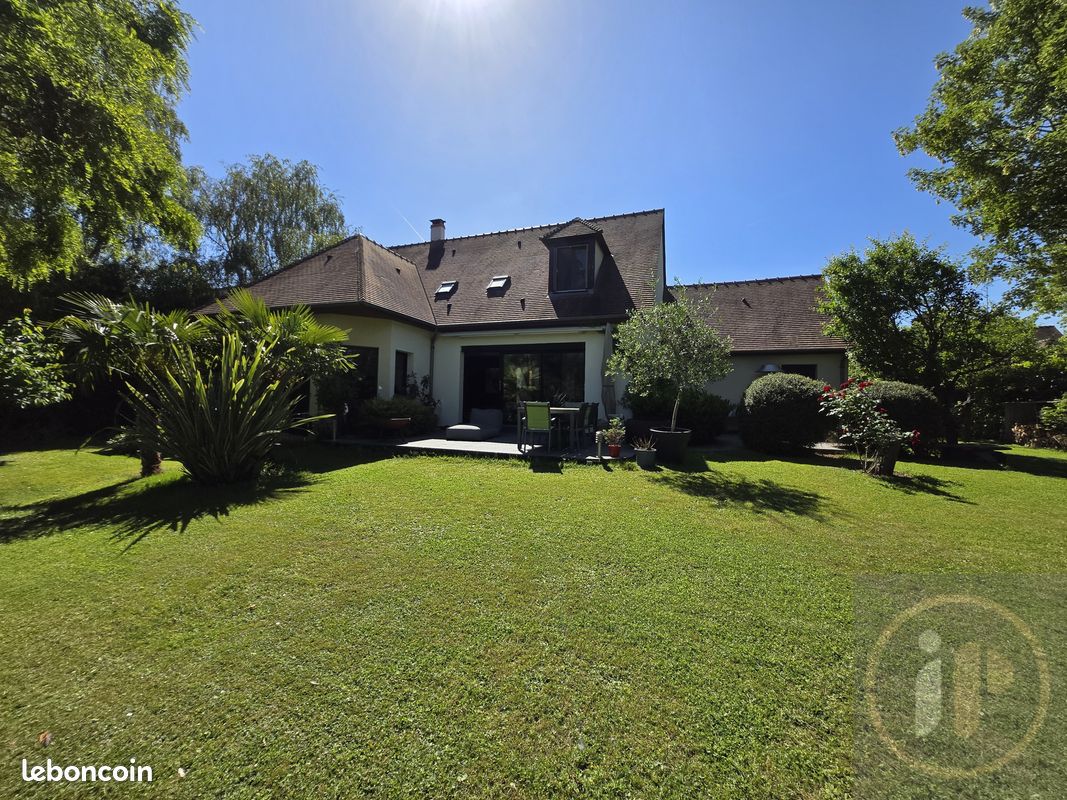 Maison 7 pièces 170 m² · à Poissy · 170 m² · 799 000 €