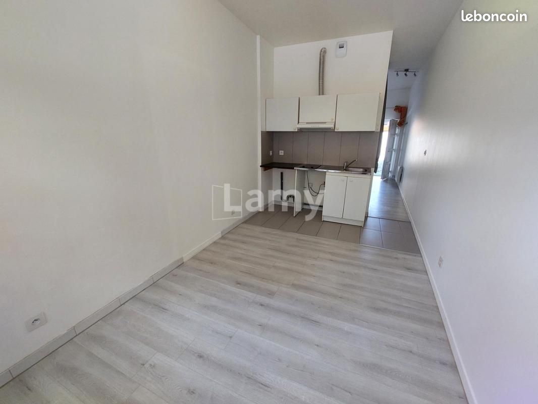 Appartement 1 pièce 22 m² · à Grenoble · 22 m² · 400 €