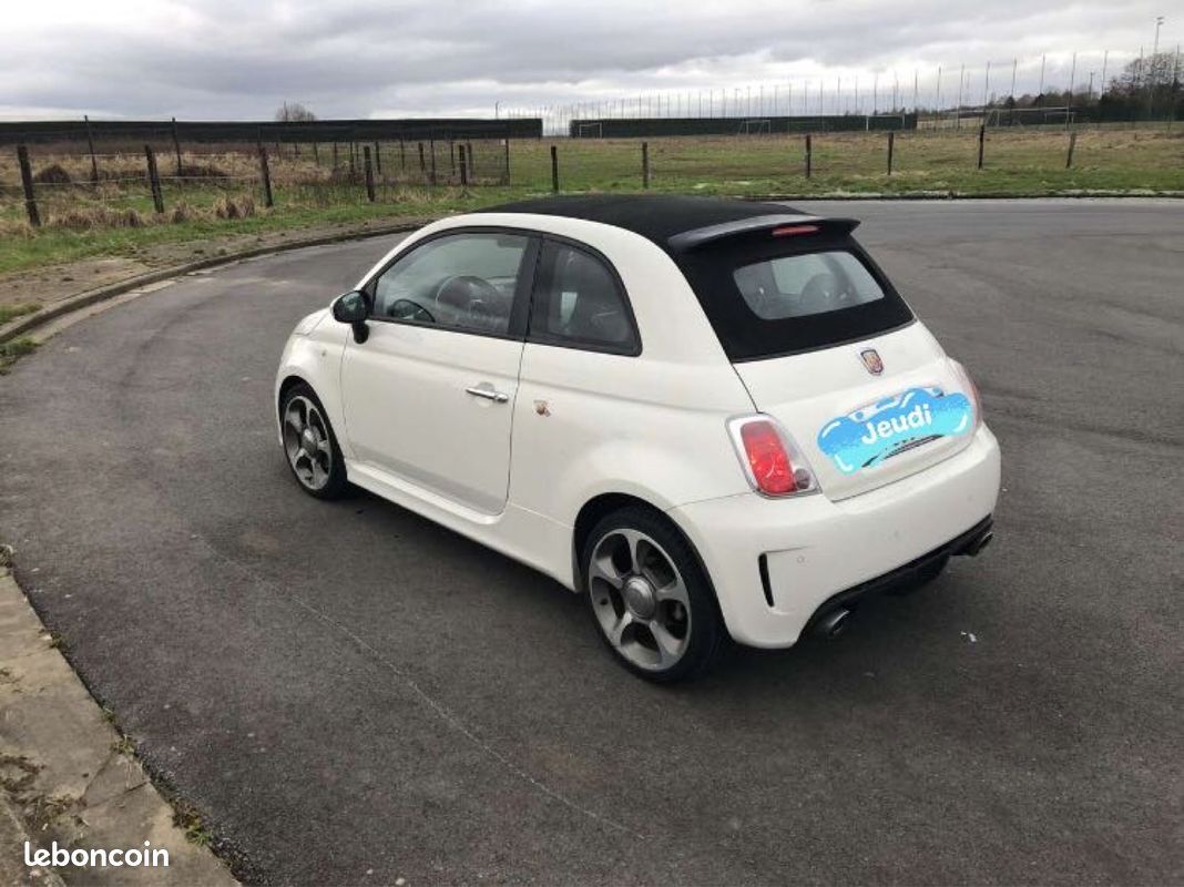 Louer un Fiat 500 Abarth ou similaire sur l'île de Madère