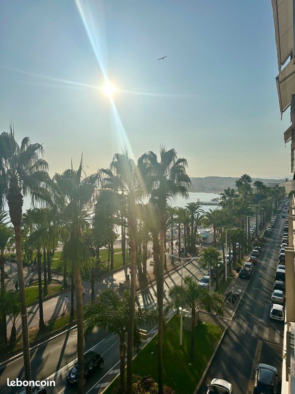 Appartement 3 pièces 100 m² · à Cannes · 100 m² · 12 000 €/mois