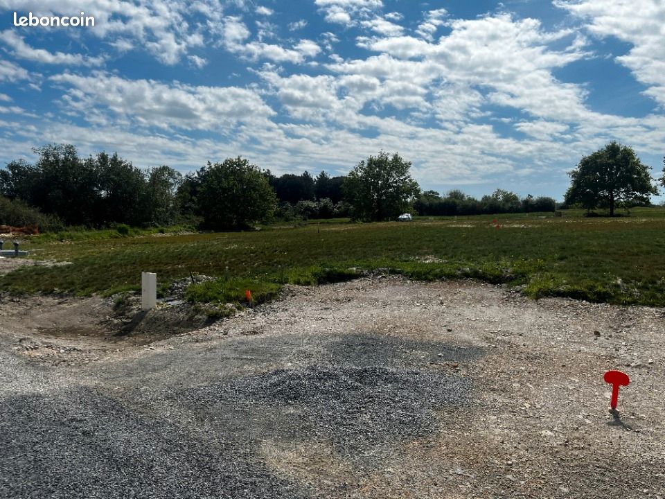 Terrain 578 m² Challans · 83 800 €