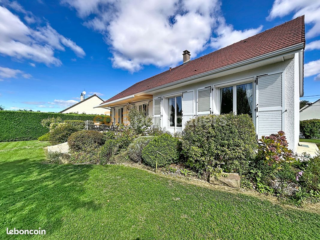 Maison 5 pièces 94 m² · à Saint-Ouen-du-Tilleul · 94 m² · 258 000 €