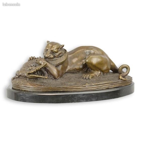 UNE SCULPTURE EN BRONZE D'UN TIGRE DÉVORANT UN GAVIAL DU GANG signe barye (image 1)