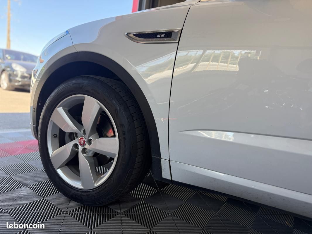 Jaguar E-PACE 2.0 D - 150 ch AWD BVA R-Dynamic SE (image 2)