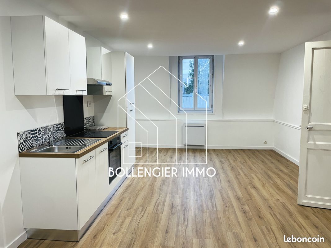 Maison 10 pièces 217 m² · à Bailleul · 217 m² · 384 000 €