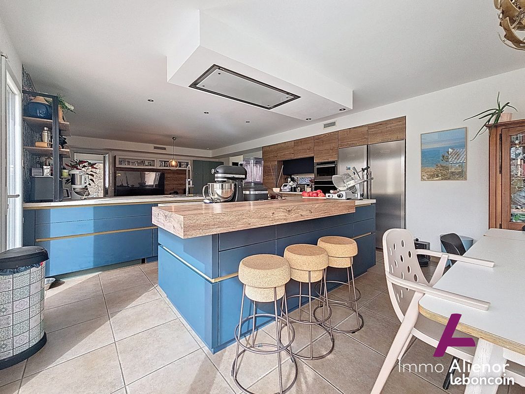 Maison 6 pièces 135 m² · à Le Barp · 135 m² · 399 000 €
