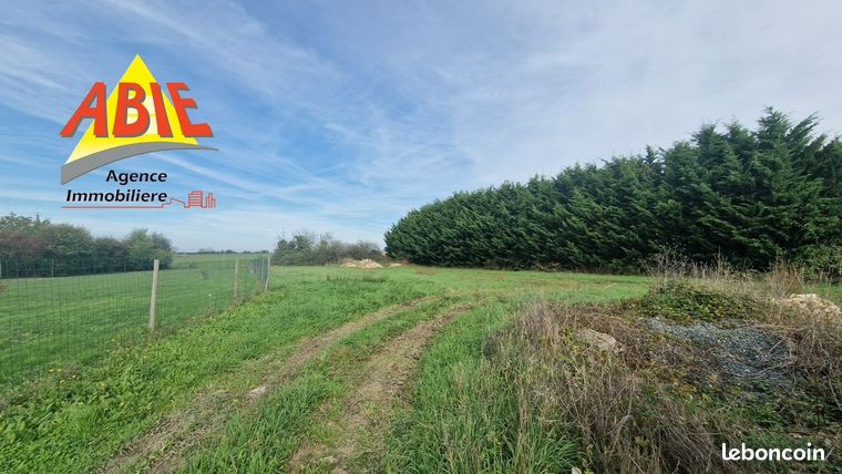 Terrain 1640 m² Vix