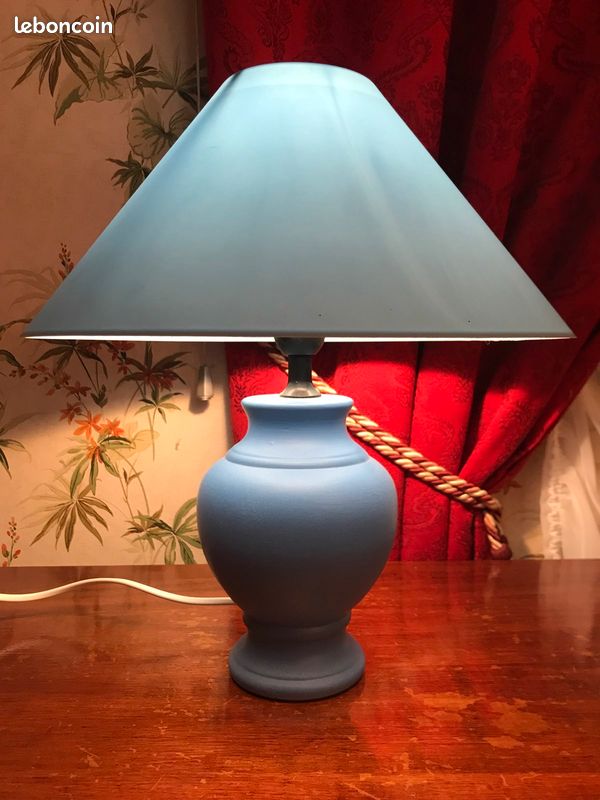 Belle lampe bleue (image 1)