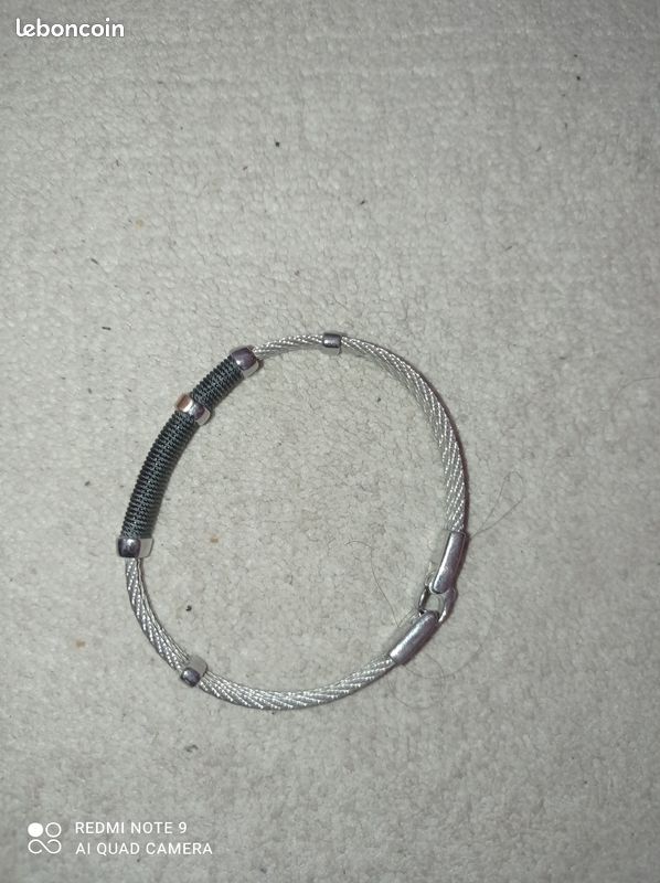 Bracelet double câble avec plaque en or 18K (image 7)