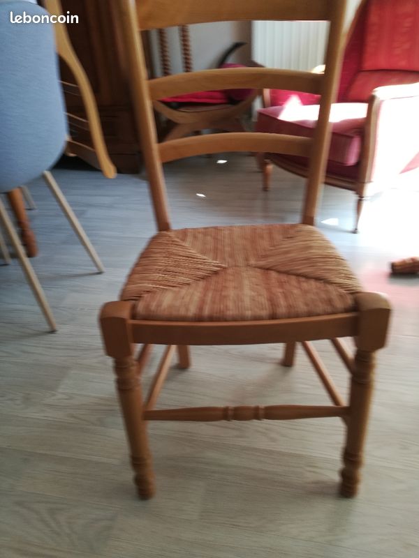 4 chaises (image 1)