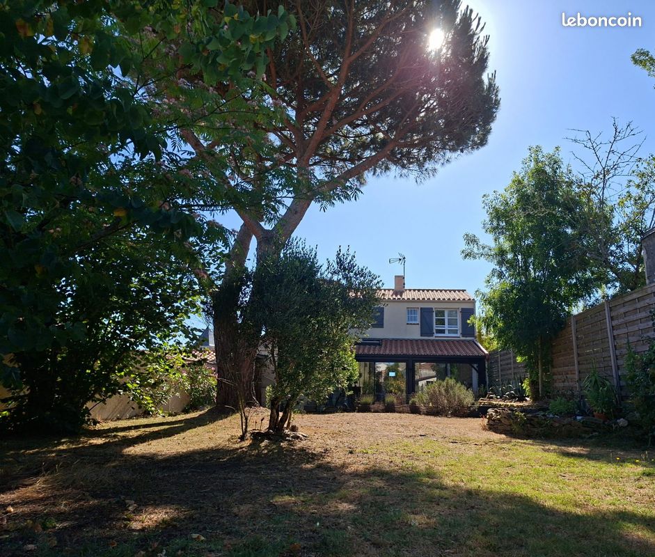 Maison 5 pièces 105 m² · à La Chaize-Giraud · 105 m² · 243 000 €