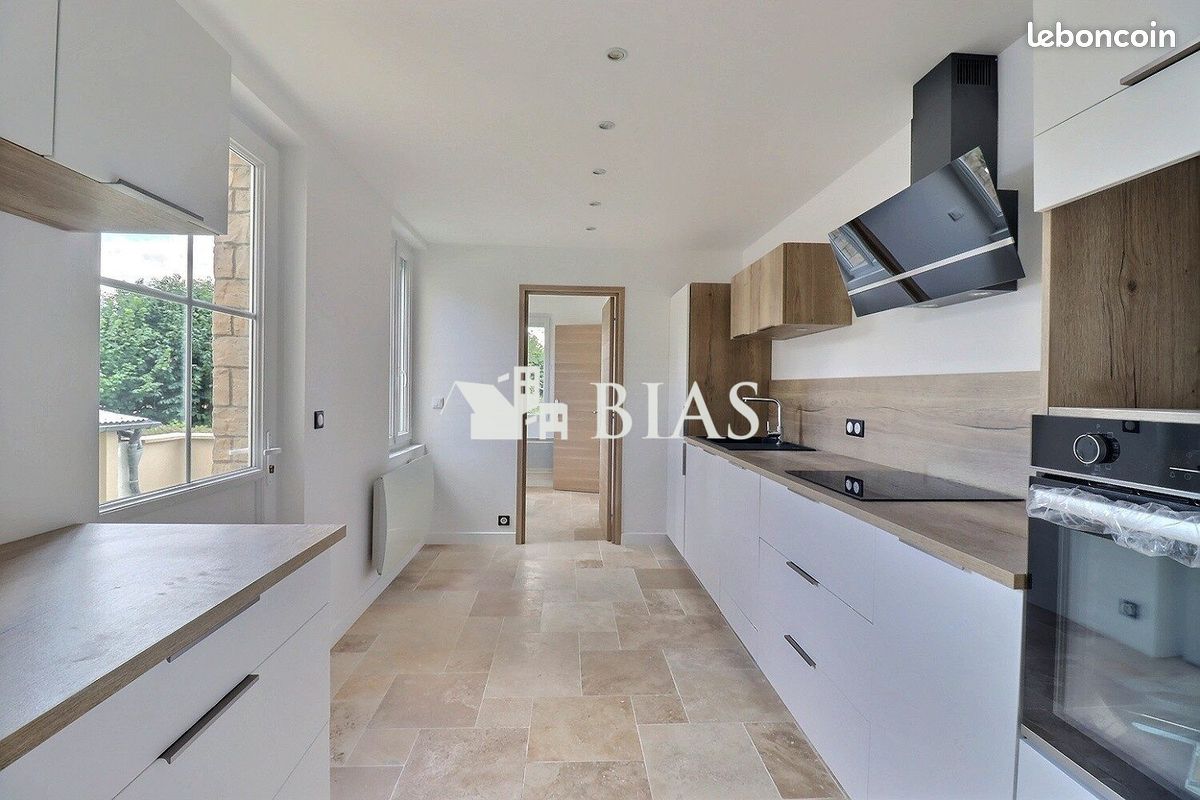 Maison 4 pièces 110 m² · à Pont-l'Évêque · 110 m² · 260 000 €
