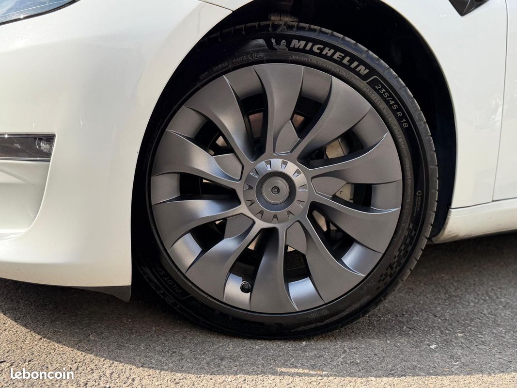 TESLA MODEL 3 Long Range Dual Motor 11/2022 AWD SOH 91,6% (image 10)