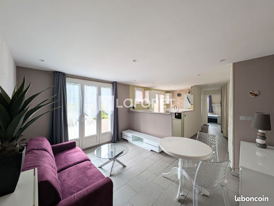 Appartement 2 pièces 45 m² · à Fontaine · 45 m² · 680 €/mois