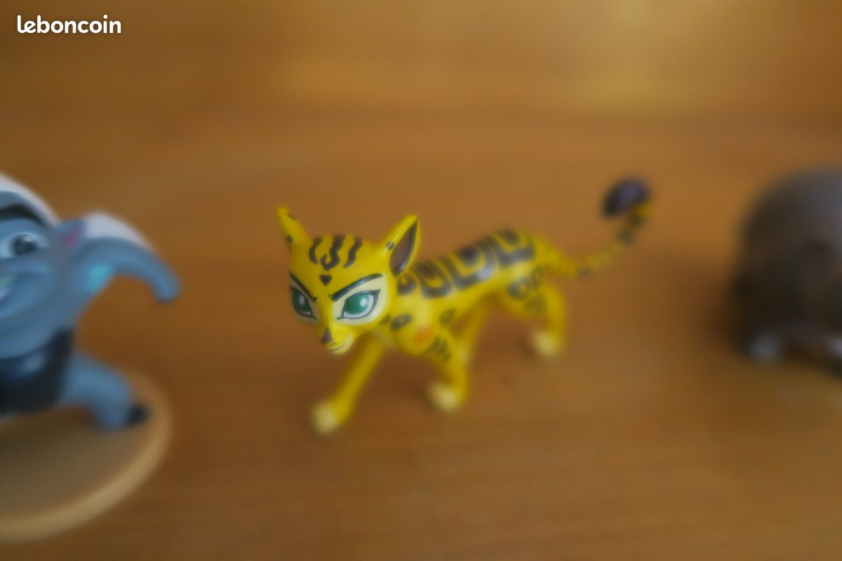 Lot 3 figurines - La garde du Roi Lion - Jeux & Jouets