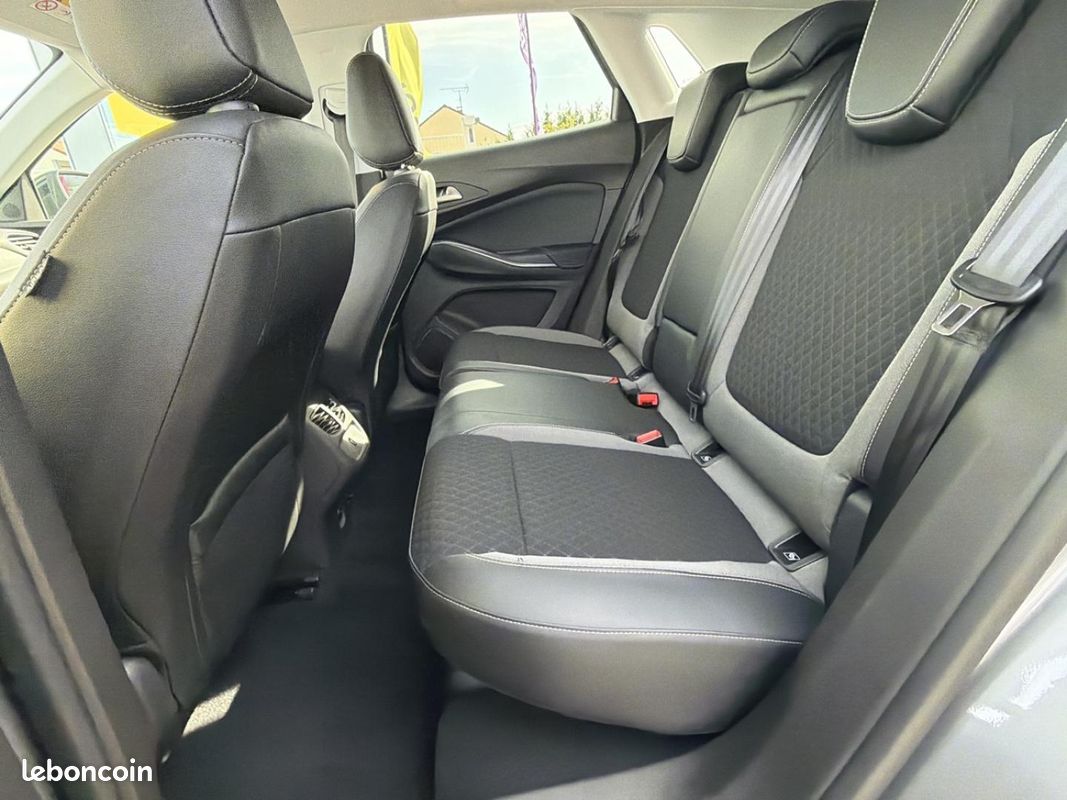 Opel Grandland X 1.2 Turbo 130ch Design Line (image 12)