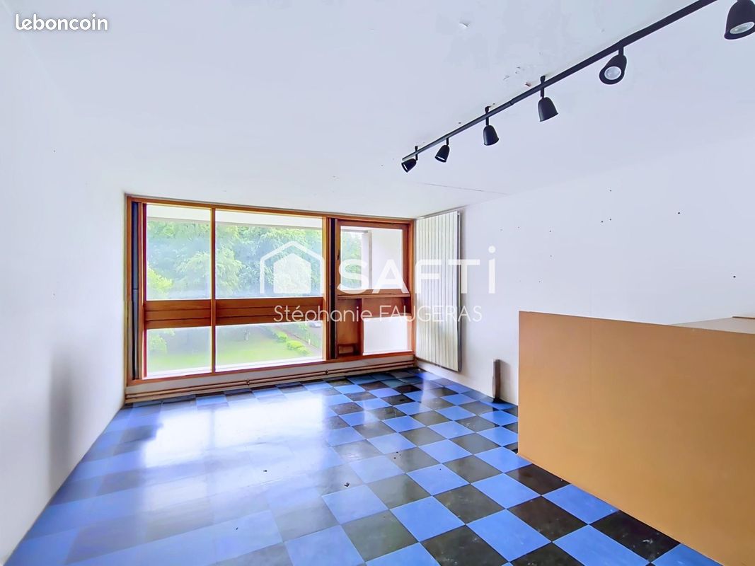 Appartement 2 pièces 73 m² · à Val de Briey · 73 m² · 49 000 €