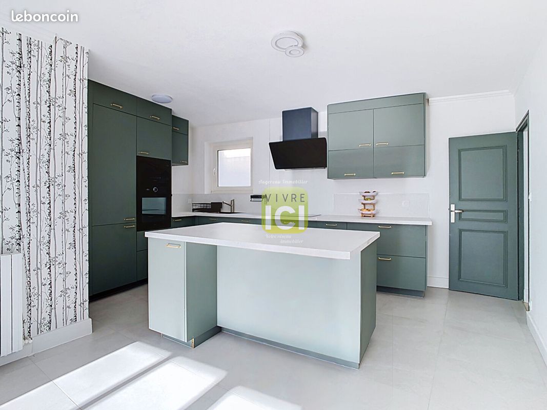 Maison 8 pièces 188 m² · à Cholet · 188 m² · 312 000 €