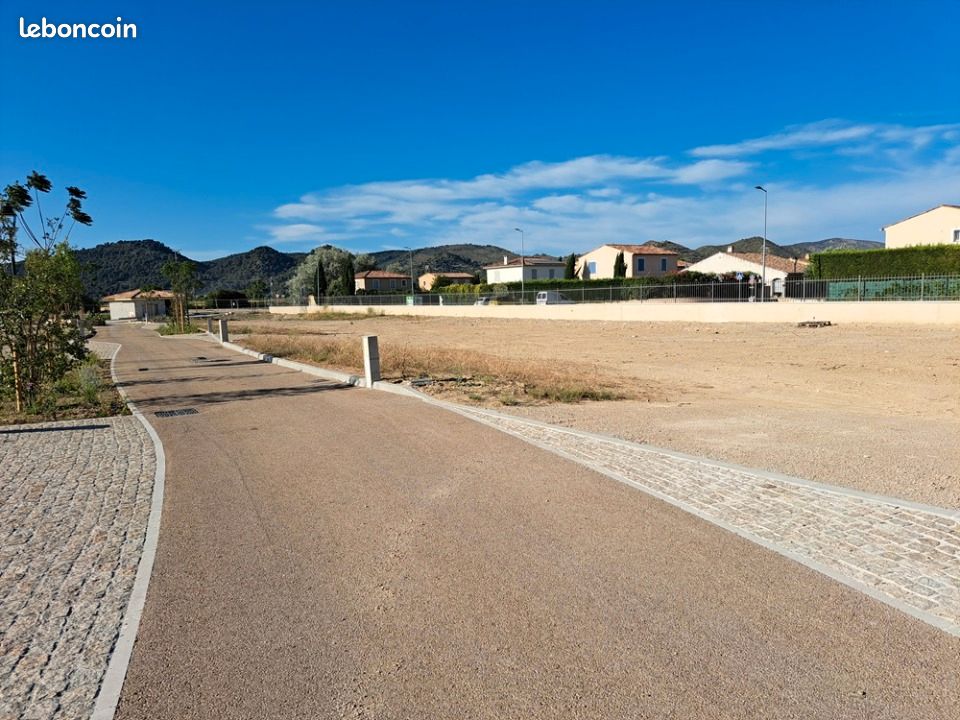 Terrain 360 m² Peyrolles En Provence · à Peyrolles-en-Provence · 164 000 €