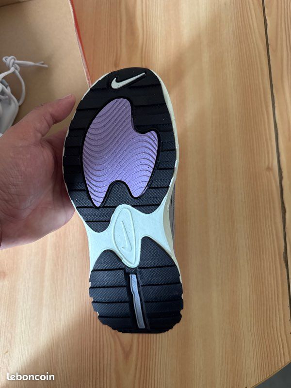 Nike Air Max Bliss femme – Photon Dust/Metallic Silver – T.39 (image 3)