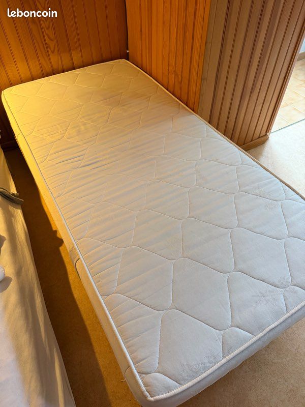 Sommier 90 cm avec tête rehaussable + matelas (image 4)