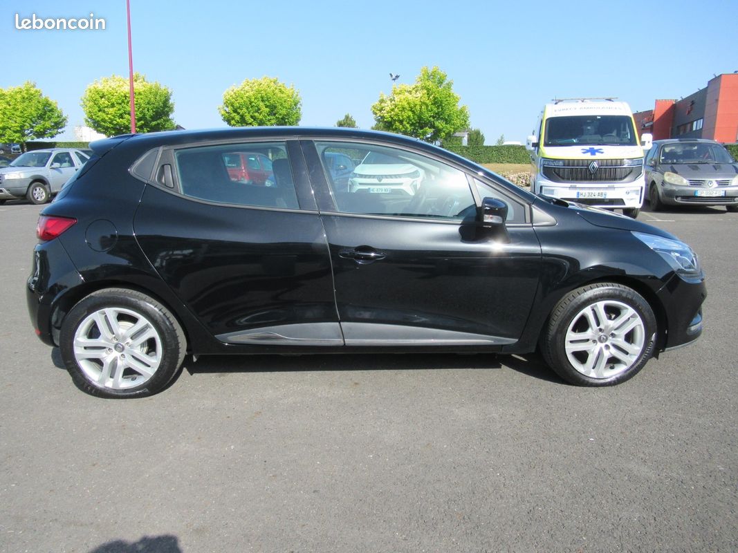 Renault CLIO IV TCE 90 CV ZEN Business ECO2 (image 23)