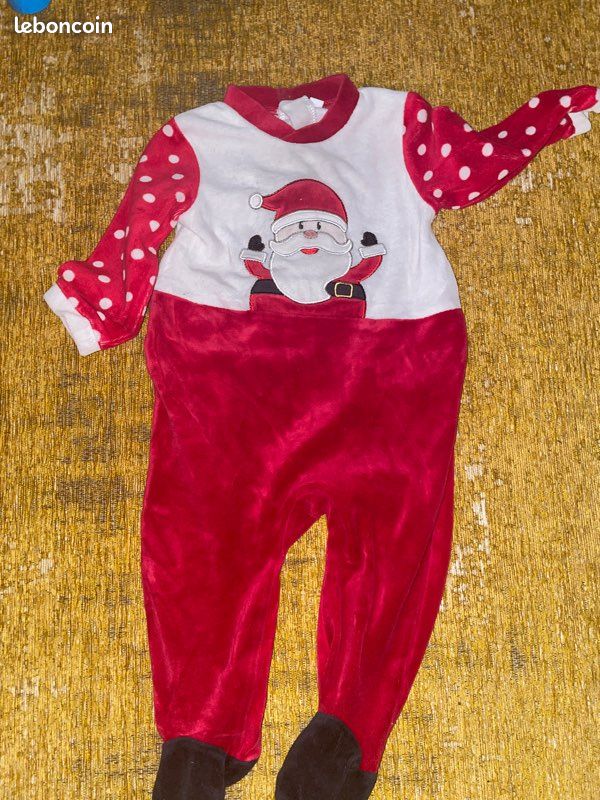 Pyjama de Noël T 12 mois (image 1)