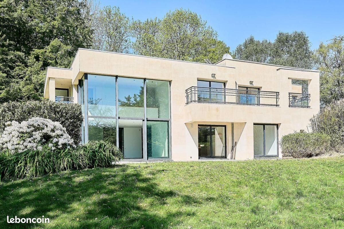 Maison 7 pièces 301 m² · à Mouvaux · 301 m² · 1 250 000 €