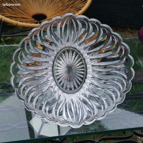 Coupe Ou Saladier Vintage En Verre - État Très Bon (TBE) - Design Rétro - Pour Présentation Ou Décoration