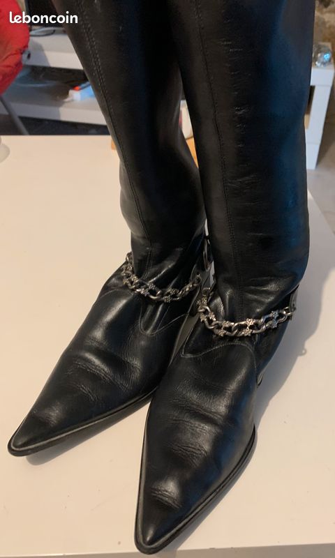 Bottes chaussettes pointues Chaussures