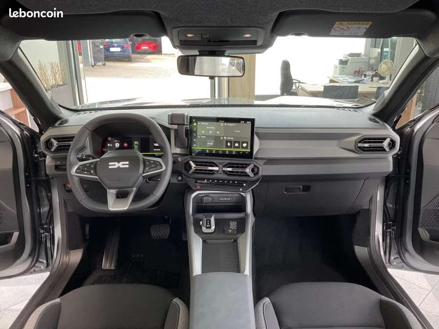 Dacia bigster 1.8 HYBRID 155 JOURNEY + PACK CITY + COLD (image 8)