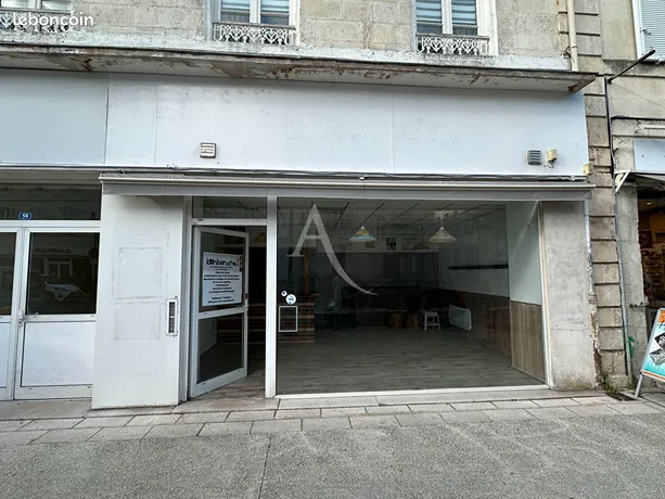 Annonce location Local commercial rochefort