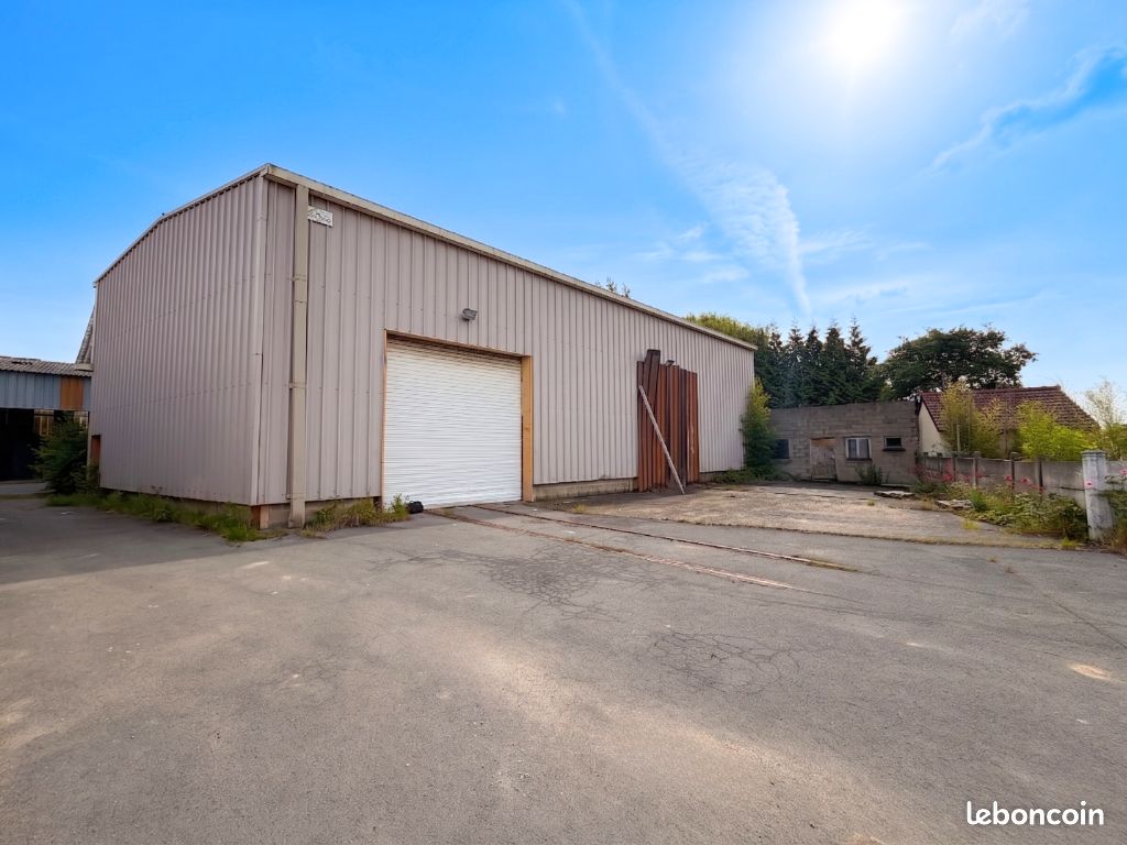 Parking 1200 m² · à Aire-sur-la-Lys · 1 200 m² · 131 250 €