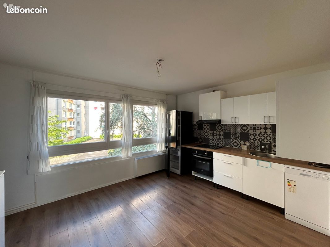 Appartement 3 pièces 65 m² · à Oullins-Pierre-Bénite · 65 m² · 165 000 €