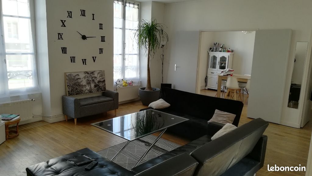 Appartement 5 pièces 101 m² · à Angers · 101 m² · 1 402 €