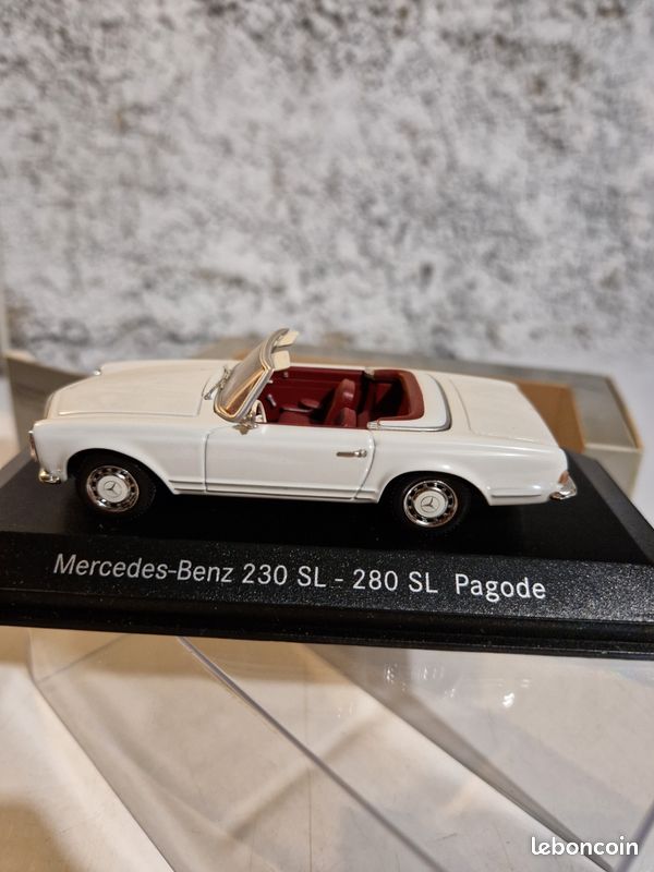 Miniature Mercedes SL 55 AMG – Blanc, 2006, échelle 1/43 Par Minichamps