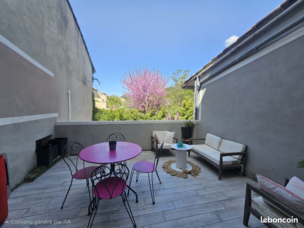 Maison 5 pièces 140 m² · à La Roquebrussanne · 140 m² · 280 000 €