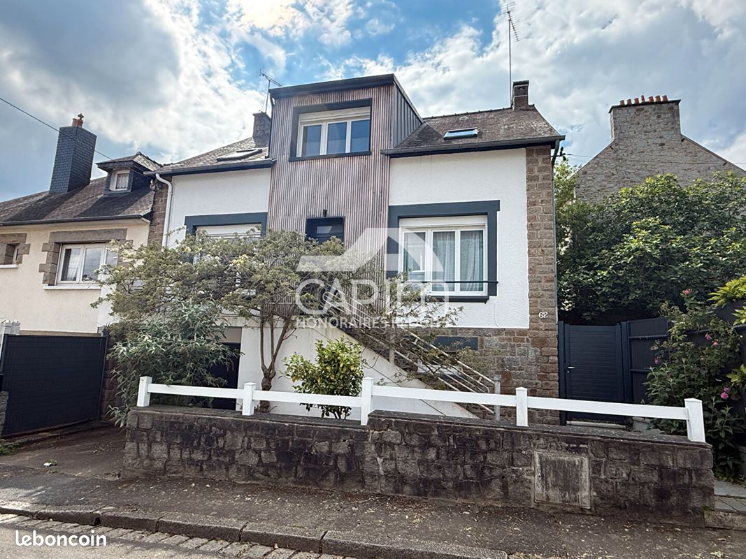 Maison 8 pièces 150 m² · à Fougères · 150 m² · 330 000 €