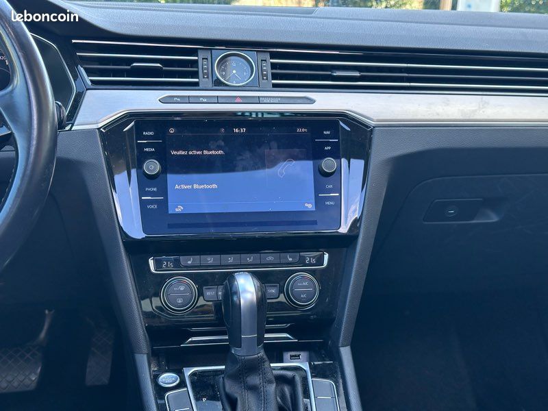 Volkswagen Passat SW 2.0 TDI 150 cv DSG7 CARAT EXCLUSIVE TOIT OUVRANT PANORAMIQUE LED 10/2019 (image 12)