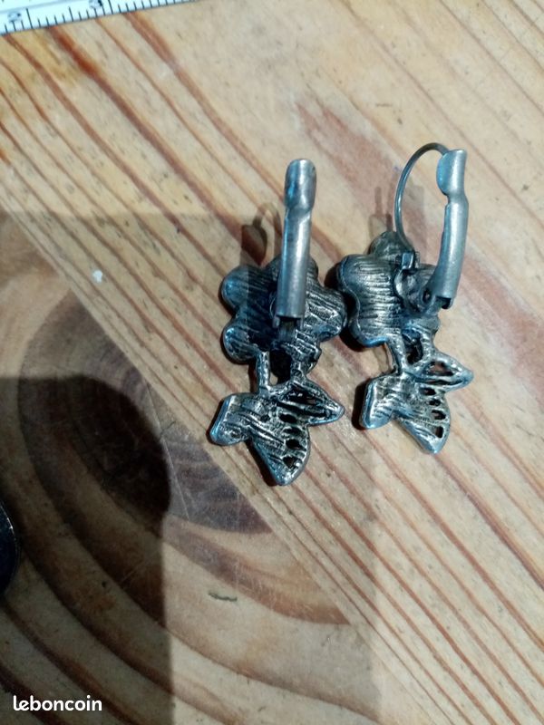 Boucles d'oreilles fleur (image 2)