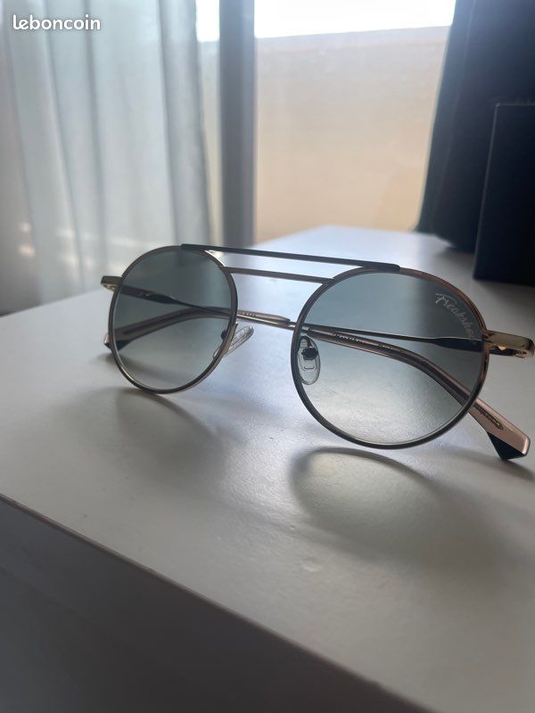 Lunettes de soleil rondes aviateur noir et doré - taille 145 - comme neuf (image 5)