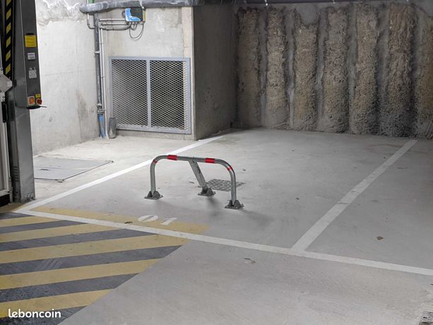 Parking Orsay RER B Le Guichet
