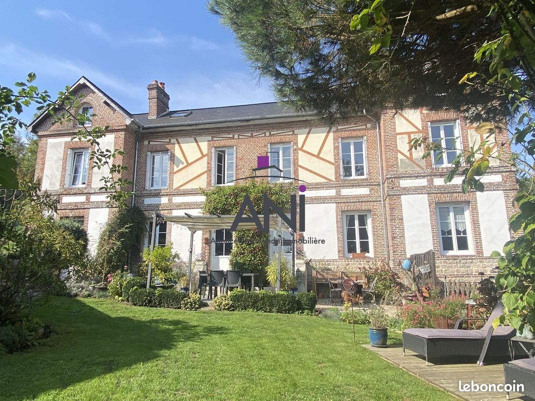 Maison 7 pièces 185 m² · à Saint-Denis-d'Aclon · 185 m² · 449 000 €