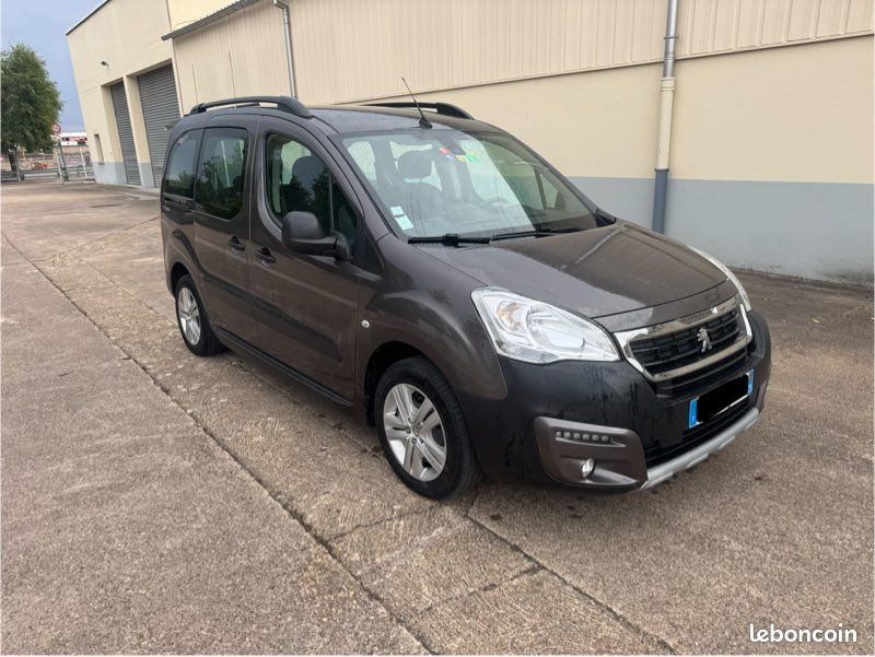 PEUGEOT PARTNER 1,6 BLUE HDI 100ch 2018- 5 PLACES - GPS (image 2)