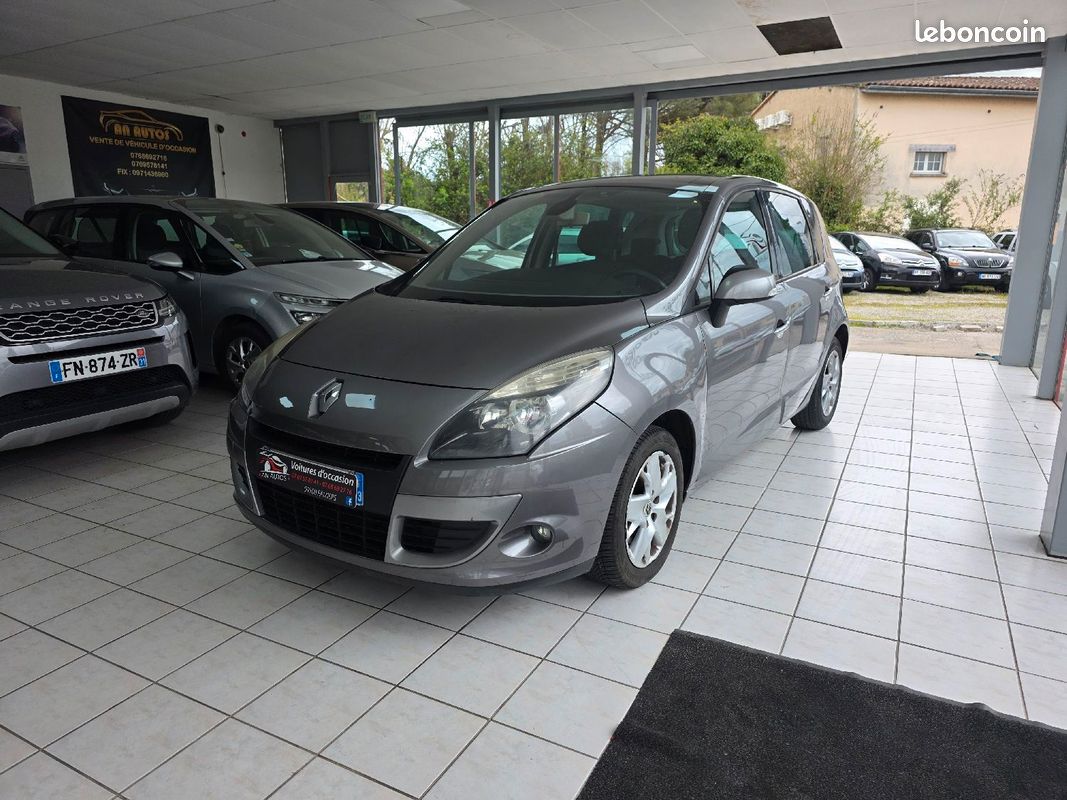 Renault scenic 3 1.6 dci - 16v turbo annee 2011 222000 (image 2)